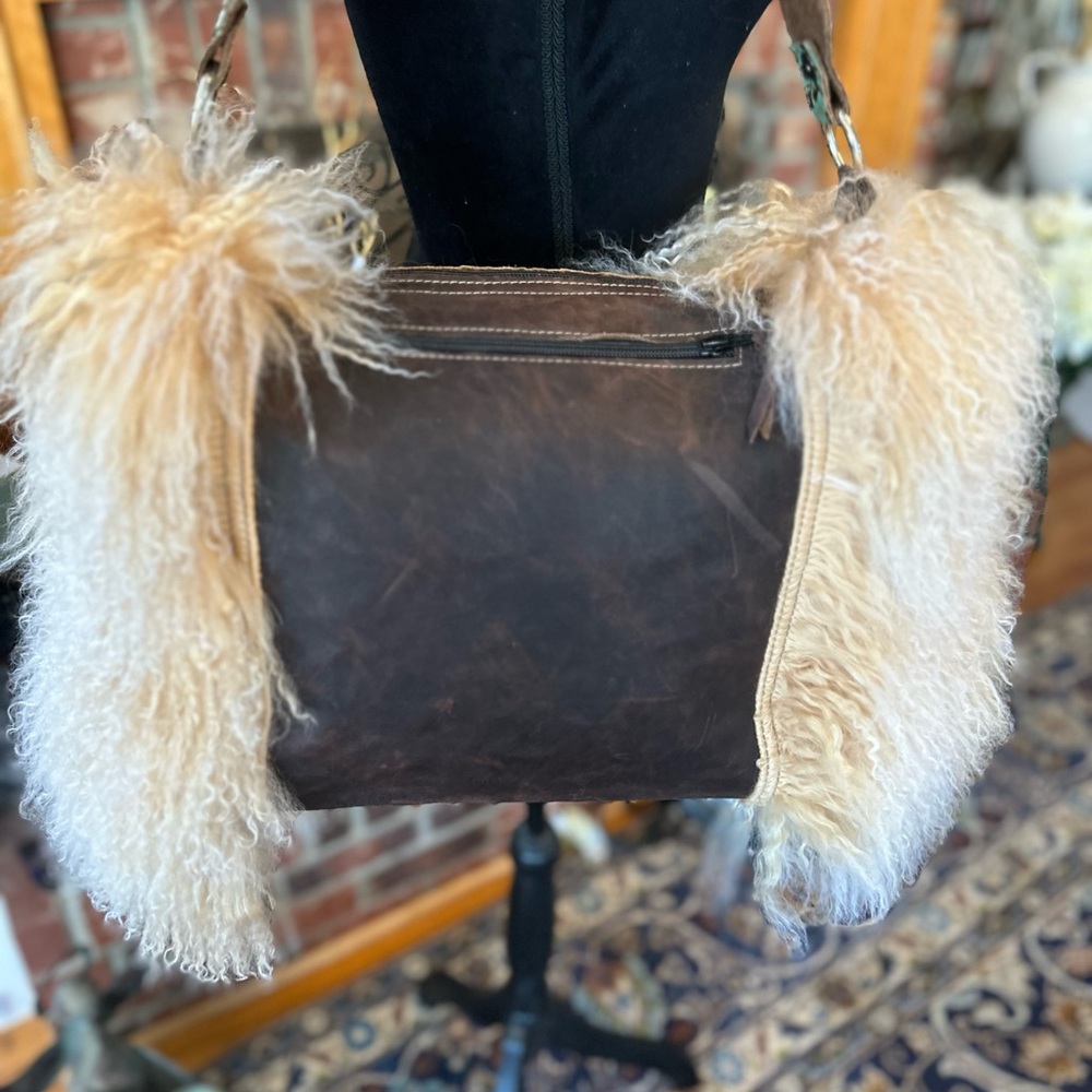 Holy Cow Couture, USA made, Tibetan Lamb sides embossed leather, New Condition - Picture 2 of 12